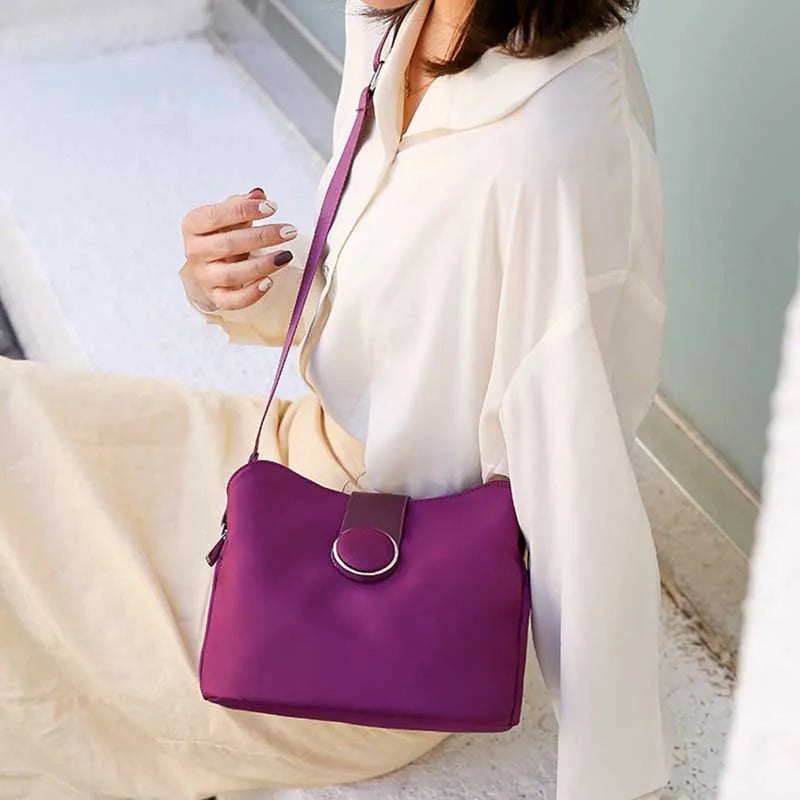 Vintage Waterproof Nylon Shoulder Bag – Simple Women’s Crossbody & Daily Travel Purse