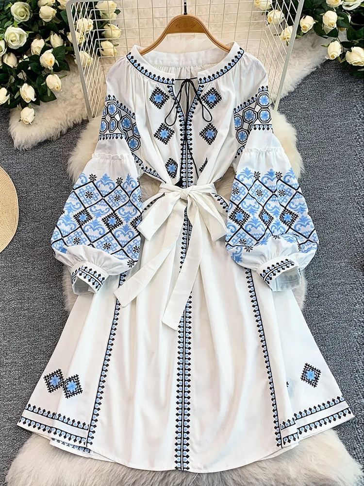 Women's Dress Spring New Style Vintage Embroidery Lace-up O-Neck Versatile Loose Bandage Waist A-line Mid-length Vestidos DS354