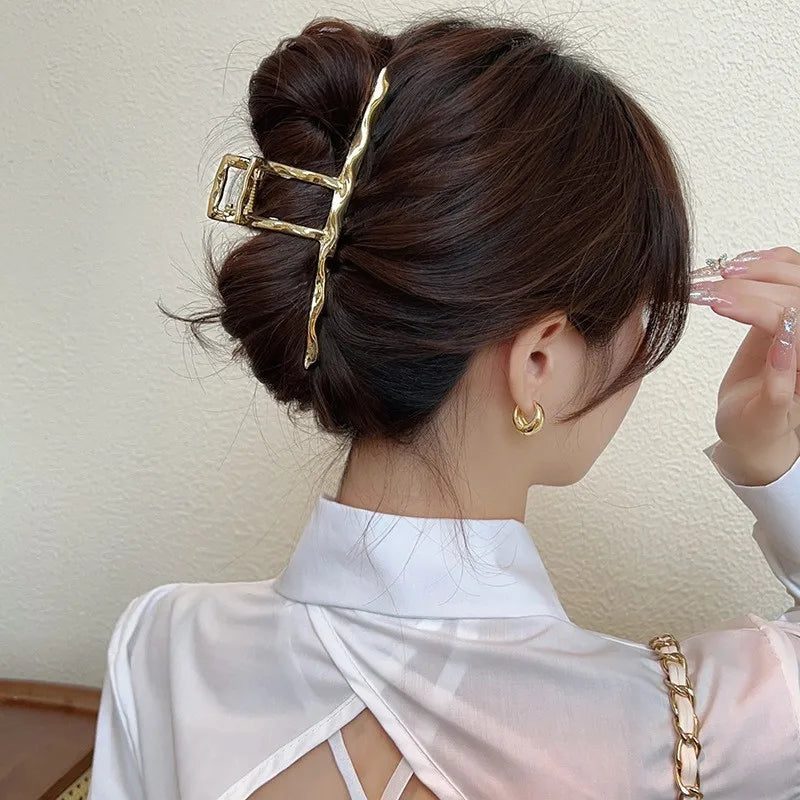 Exquisite Metal Large Claw Clip New Fashion Geometric Hair Claw Clip Barrettes Crabs Headwear For Women Girls Hair Accessories