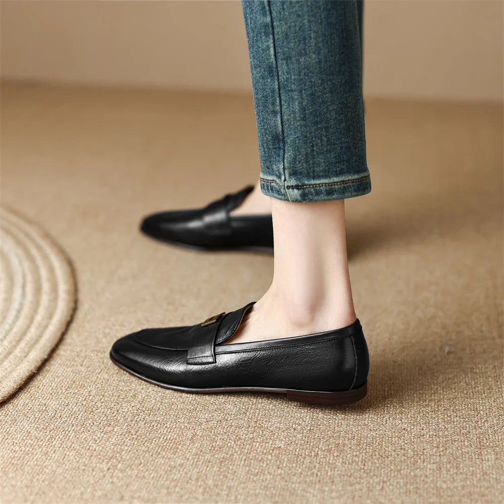 Danxuefei Women’s Leather Slip-On Loafers – Round Toe