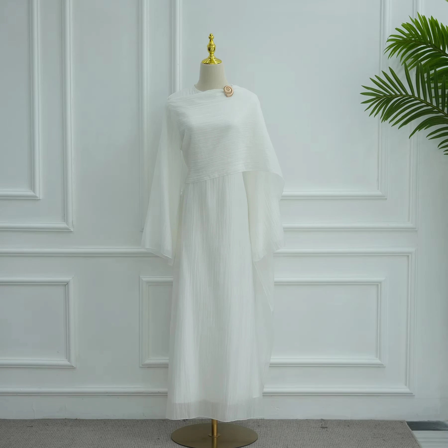2025 New Pleated Fabric Elegant Shawl Gown Long Dress Islamic Clothing Women Abaya Dubai Modest Abaya Women Muslim Dress
