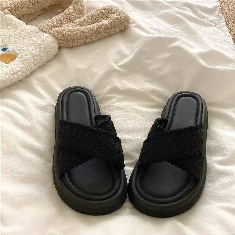 Thick Bottom Sandals Women's Outdoor Wearable Flip Flops Breathable Summer Beach Slippers Stylish Anti-Slip Comfortable