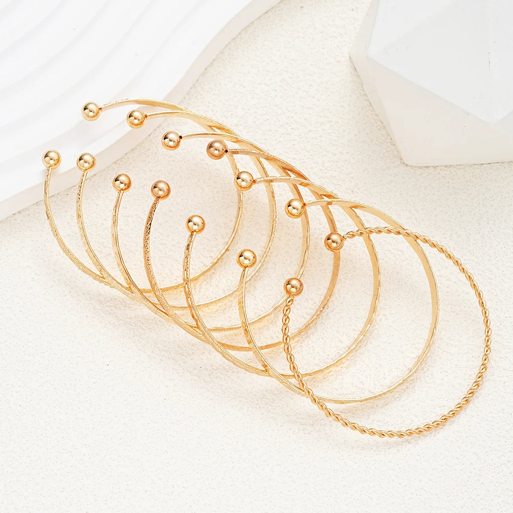 7 PCS Punk Gold Bracelet Set for Women – Goth Streetwear Open Bangles with Heart Metal Design (2024)