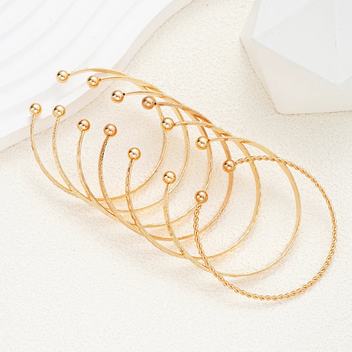 7 PCS Punk Gold Bracelet Set for Women – Goth Streetwear Open Bangles with Heart Metal Design (2024)