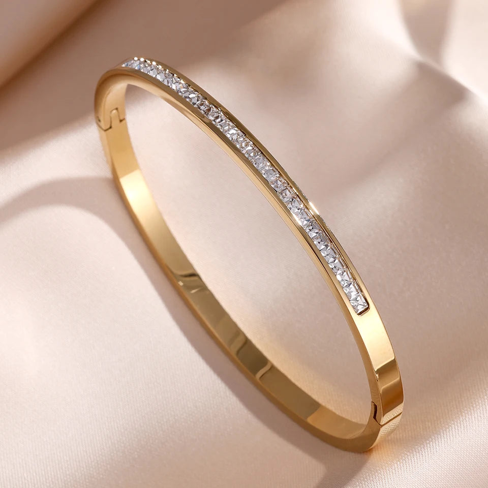 ZAKOL Zirconia Stackable Bracelet Set