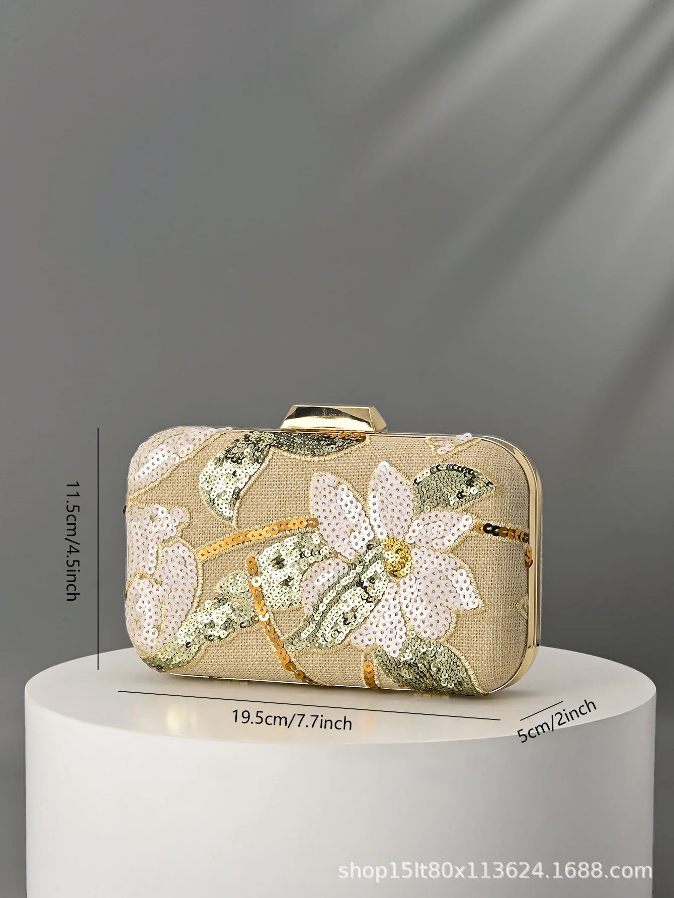 2026 Embroidery Dinner Bag Handmade Decal Sequins Clutch Bag Evening Bag Random Pattern