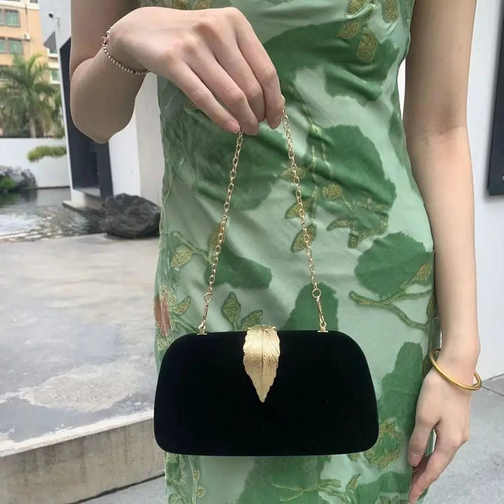 Retro Black Evening Clutch Bags Velvet Luxury Designer Formal Dinner HandBag Wedding Clutch for Ladies Women