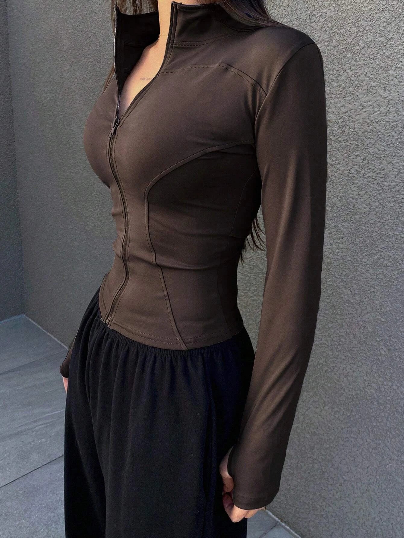 Women's Sport Zipper Closure Slim Fit Crop Jacket Solid Color Stand-up Collar Long Sleeve Yoga Clothes Spring/Autumn Streetwear