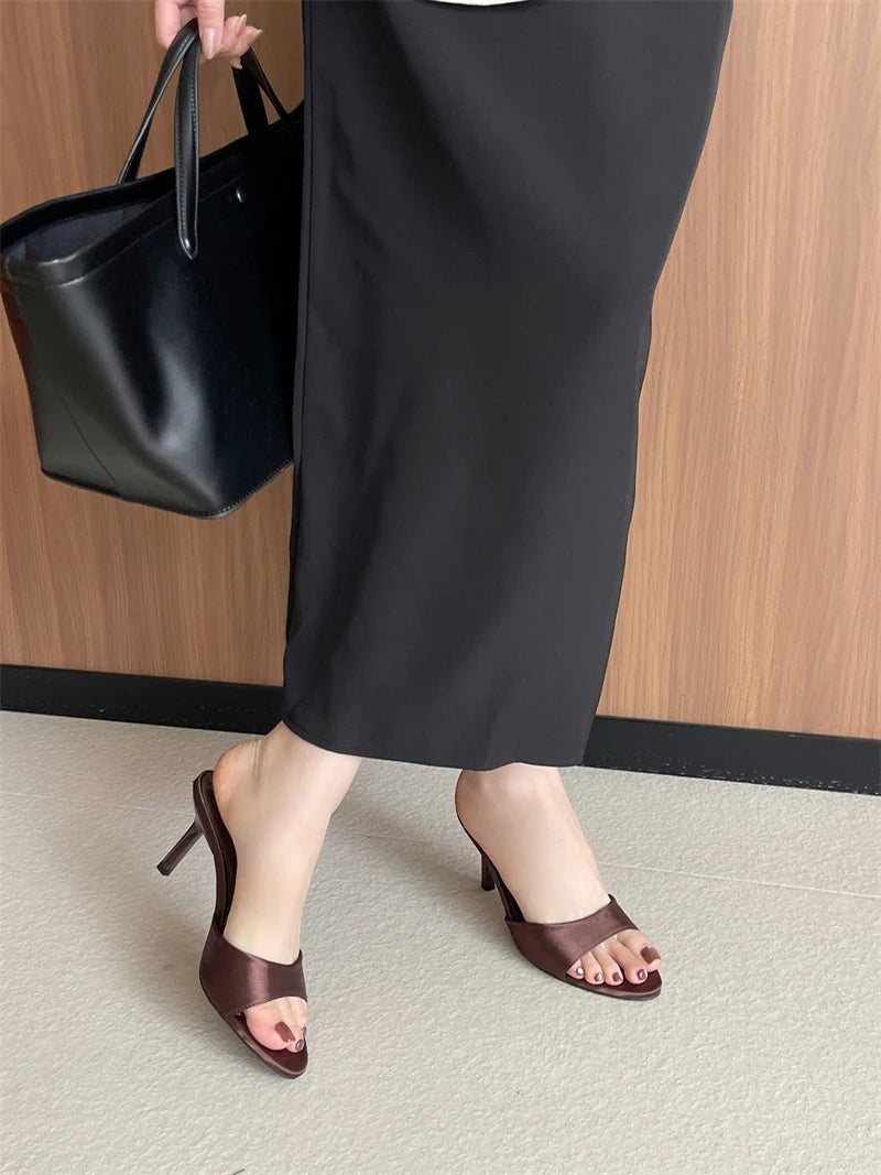 Ladies Slippers Low Heels Woman Summer Sandals Brown High Heels Designer Shoes New Arriavl Plus Size 43 Fashion Slippers Femmes