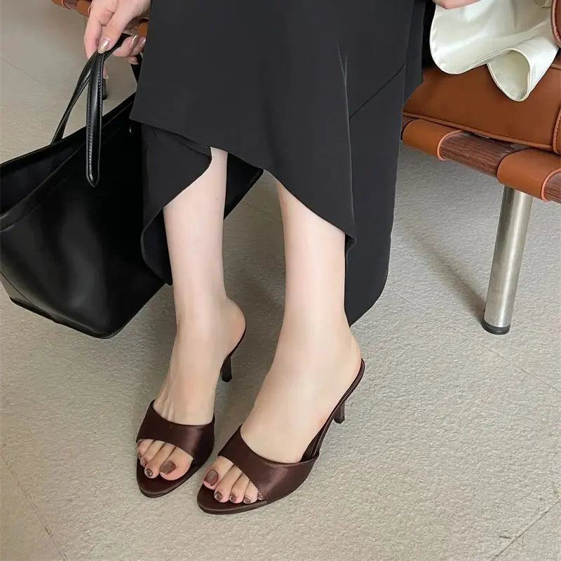 Ladies Slippers Low Heels Woman Summer Sandals Brown High Heels Designer Shoes New Arriavl Plus Size 43 Fashion Slippers Femmes