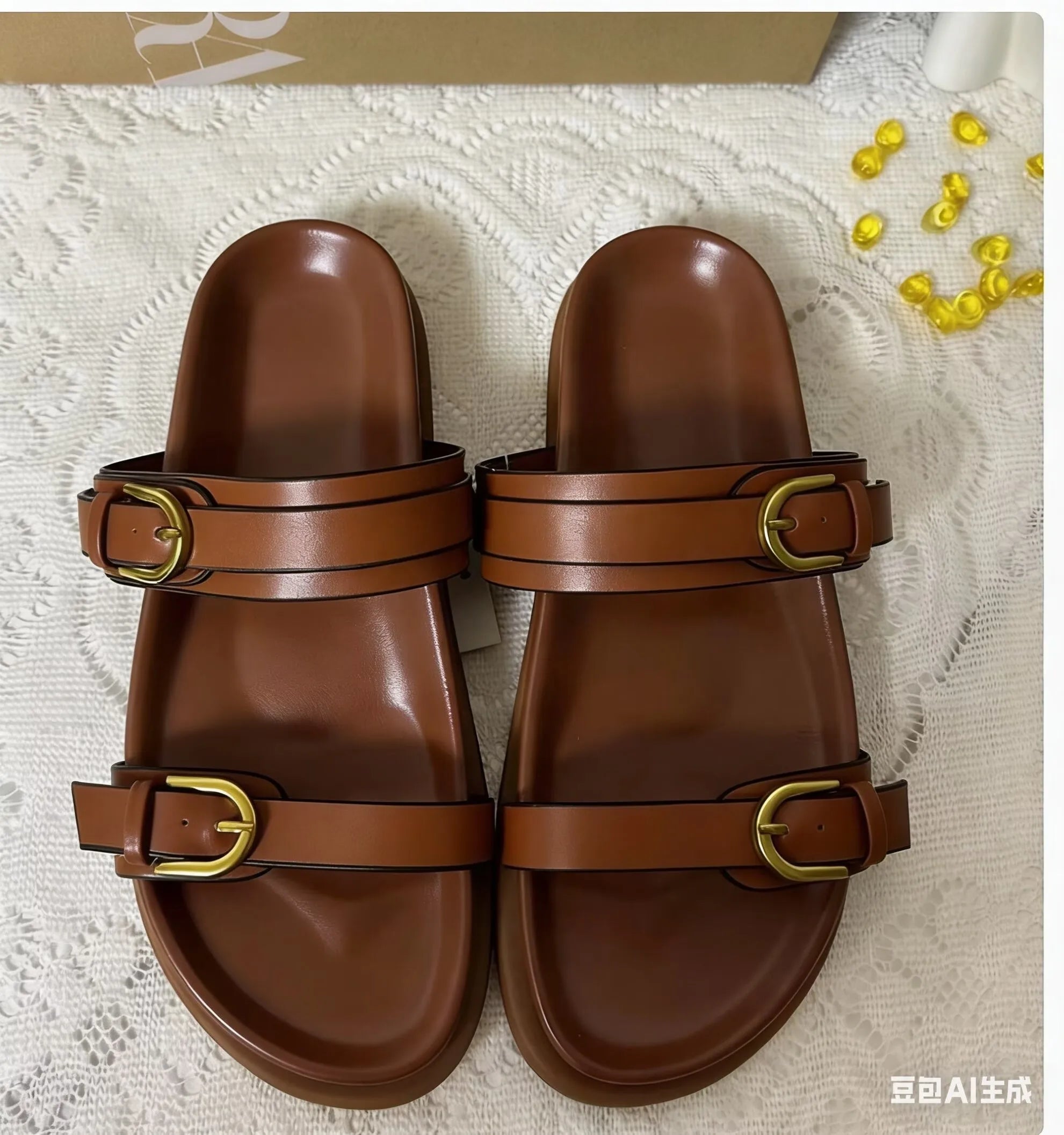 Women’s Buckle Beach Flat Sandals