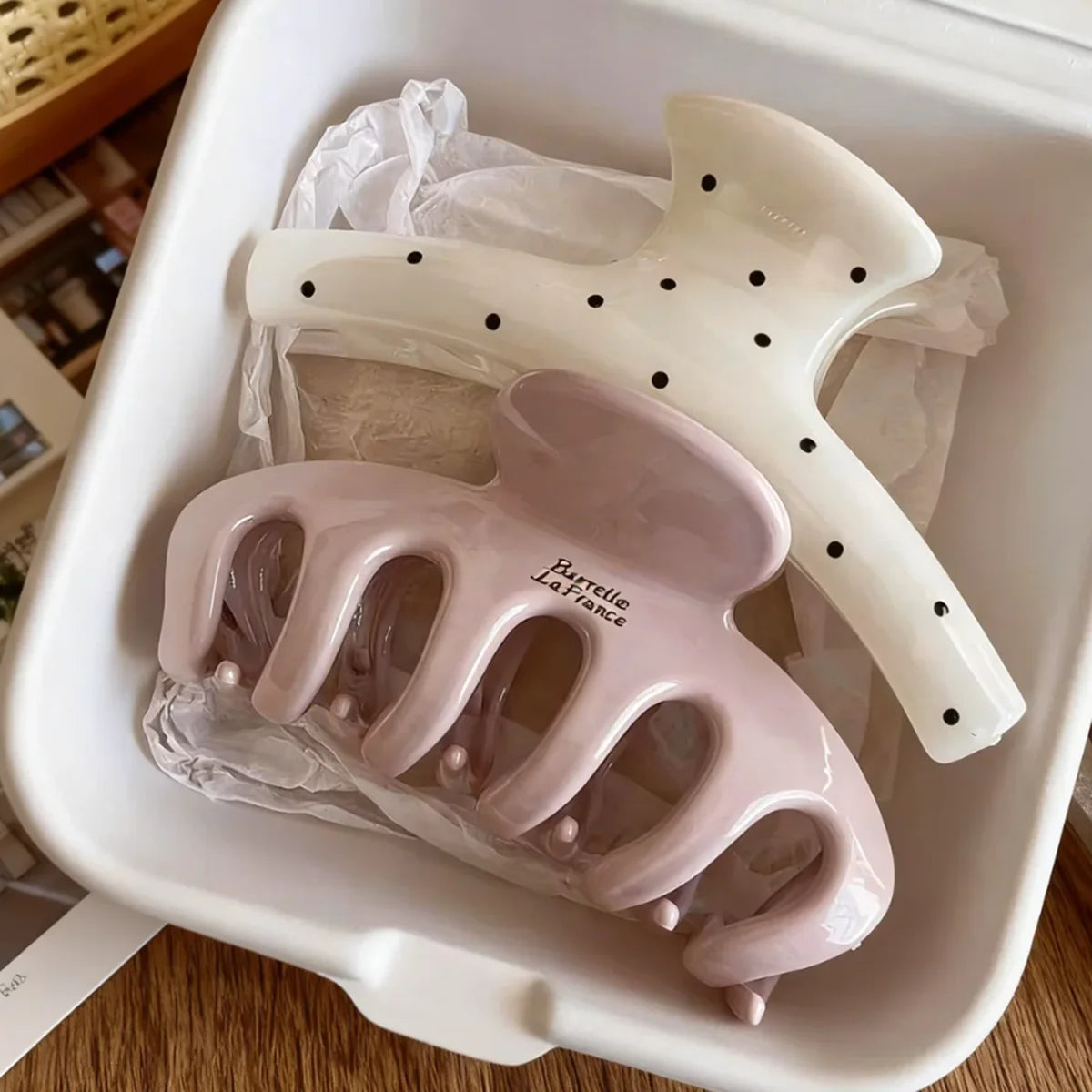 Korean Large-Sized Acrylic Shark Bone Hair Clip French Polka Dot Arc-Shaped Back-Of-The-Head Hair Claw Clip Women's Hair Accessory