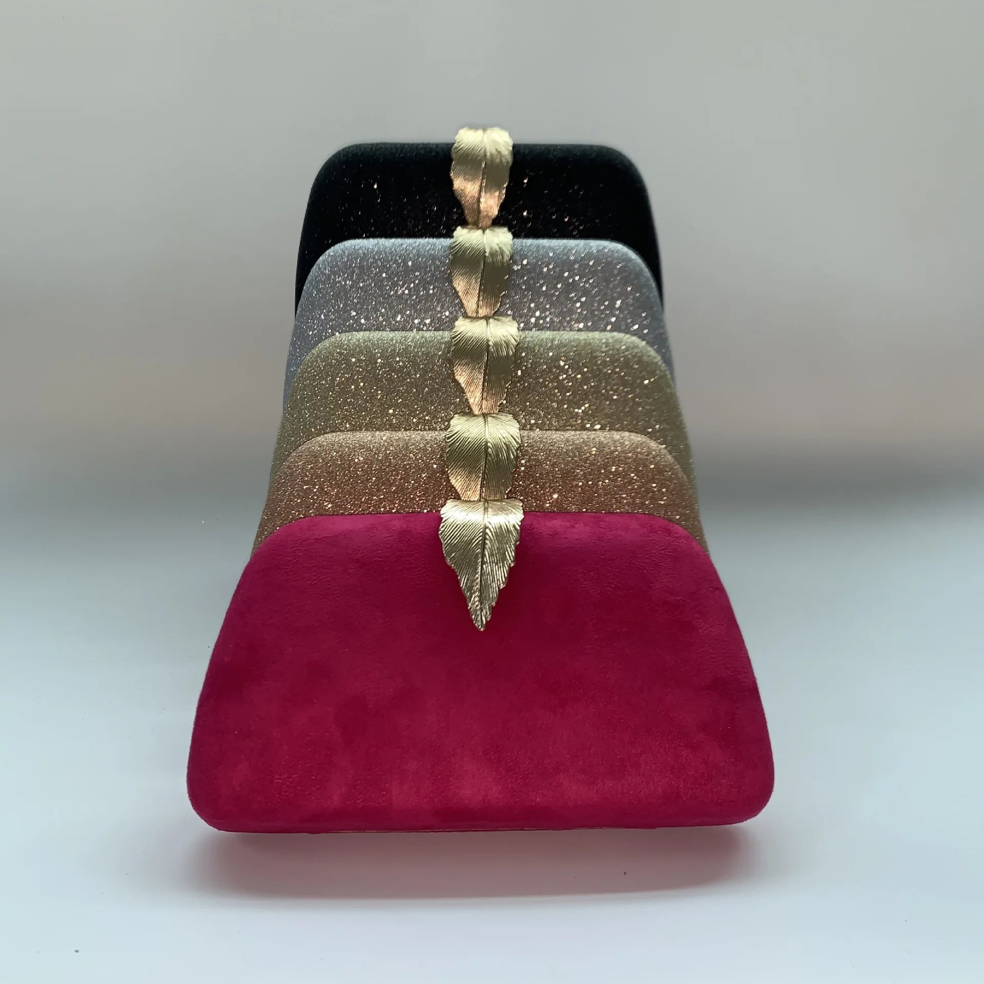 Elegant Evening Clutch Bag with Chain Strap in Acrylic for Women Suitable for Banquets And Cross-Border Events Hard Shell Squ...