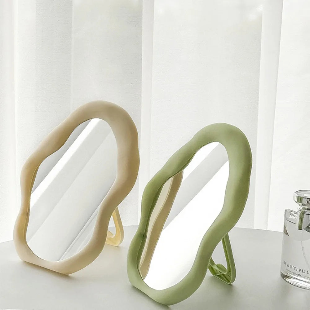 Cream Style Cloud-Shaped Makeup Mirror – 1pc