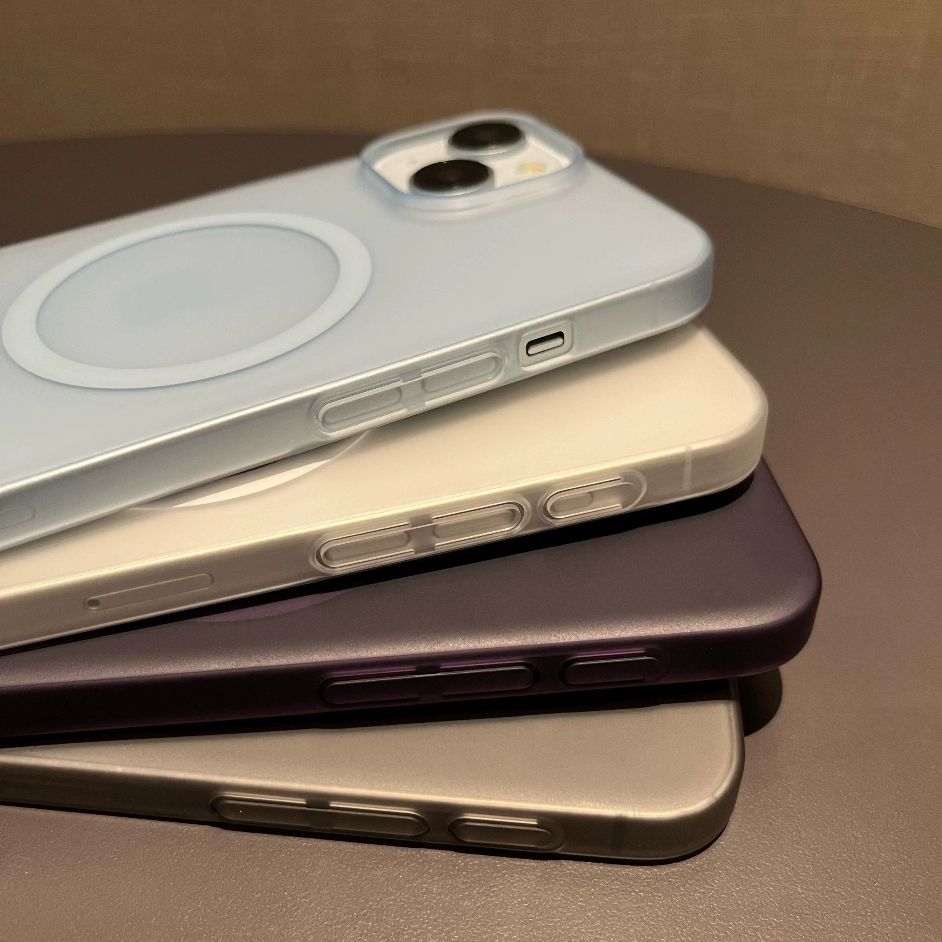 Ultra Thin Matte Magnetic Wireless Charger Case For iPhone 17 16 15 14 13 12 11 Pro Max For Magsafe Hard PC Translucent Cover