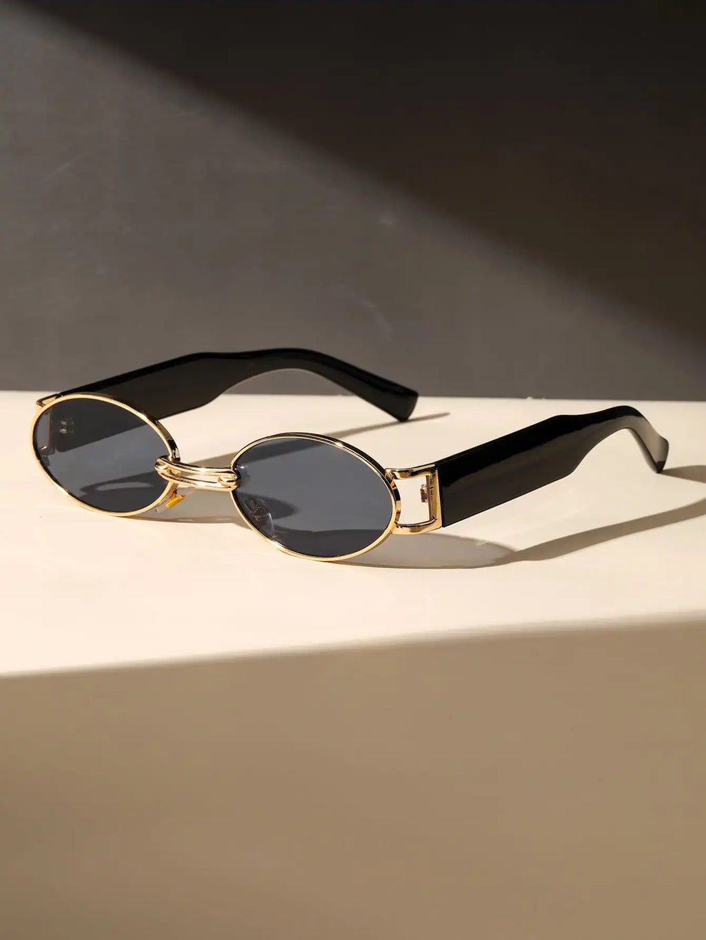 1PC Unisex Plastic Fashion Oval Frame Sunglasses For Street Photography And Beach Travel Party Driving Accessories