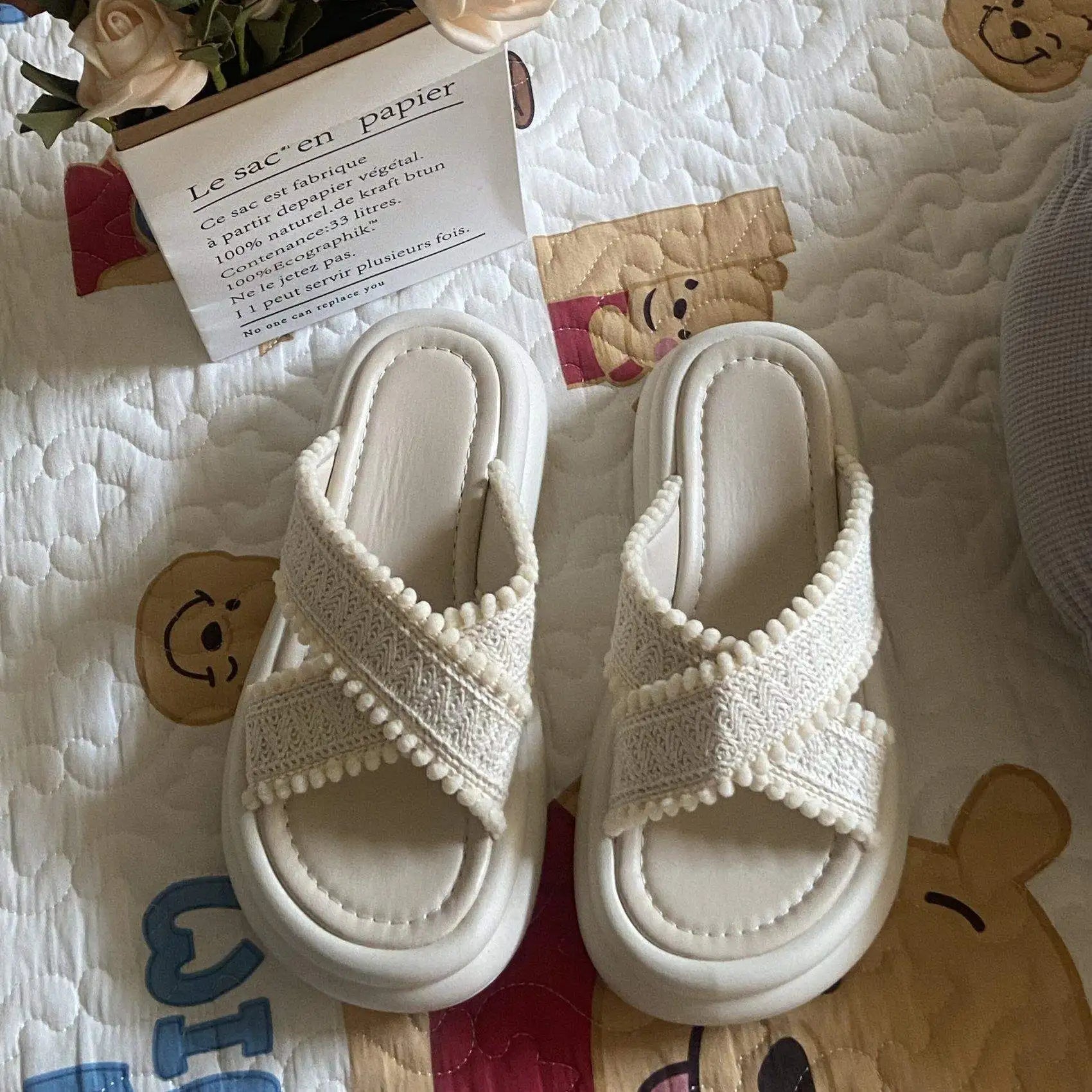 Thick Bottom Sandals Women's Outdoor Wearable Flip Flops Breathable Summer Beach Slippers Stylish Anti-Slip Comfortable