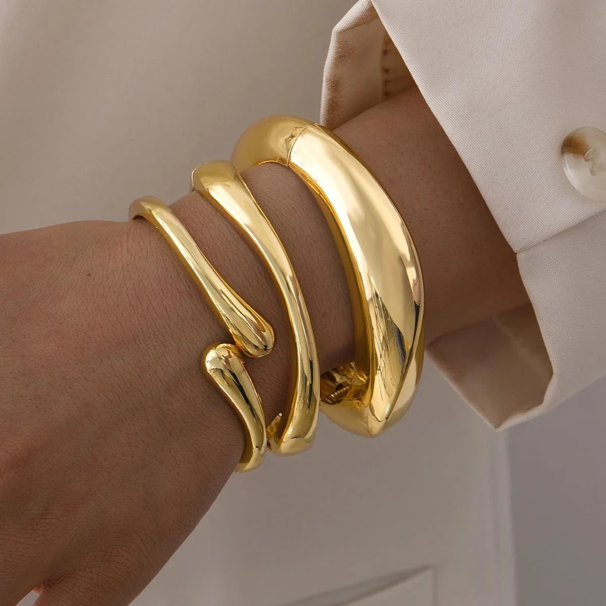 Gold Color Minimalist Chunky Bracelets For Women Fashion Elegant WaterProof Design Open Cuff Bangles Set Retro Jewelry Gifts