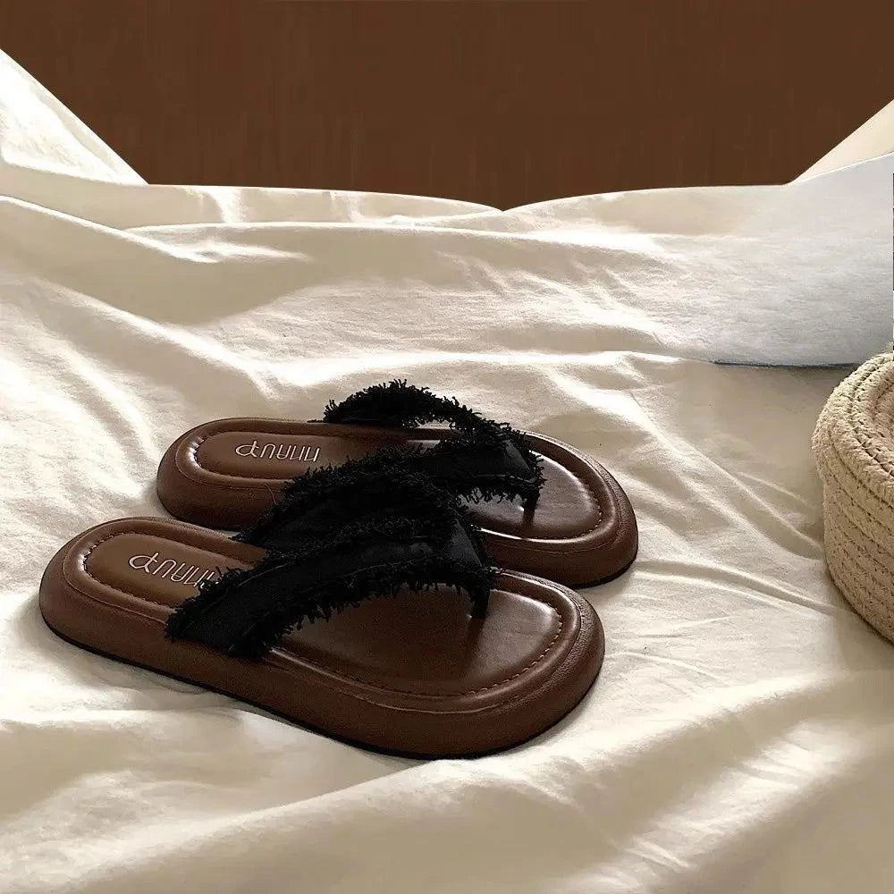 Daily Wear Fashion Slippers Women's Fringe Trim Flip Flops - Casual Flat Thong Sandals for Summer, Beach & Dress Outfits