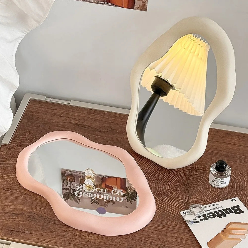 Cream Style Cloud-Shaped Makeup Mirror – 1pc