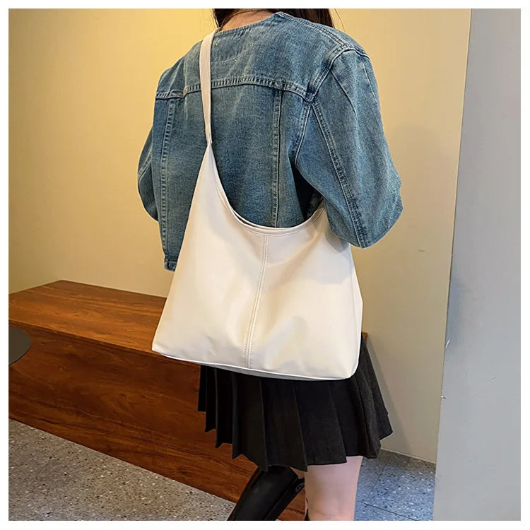 Large-Capacity Women’s Commuting Shoulder Bag – Winter 2025 Popular Solid Color, Simple & Versatile Fashion Bag
