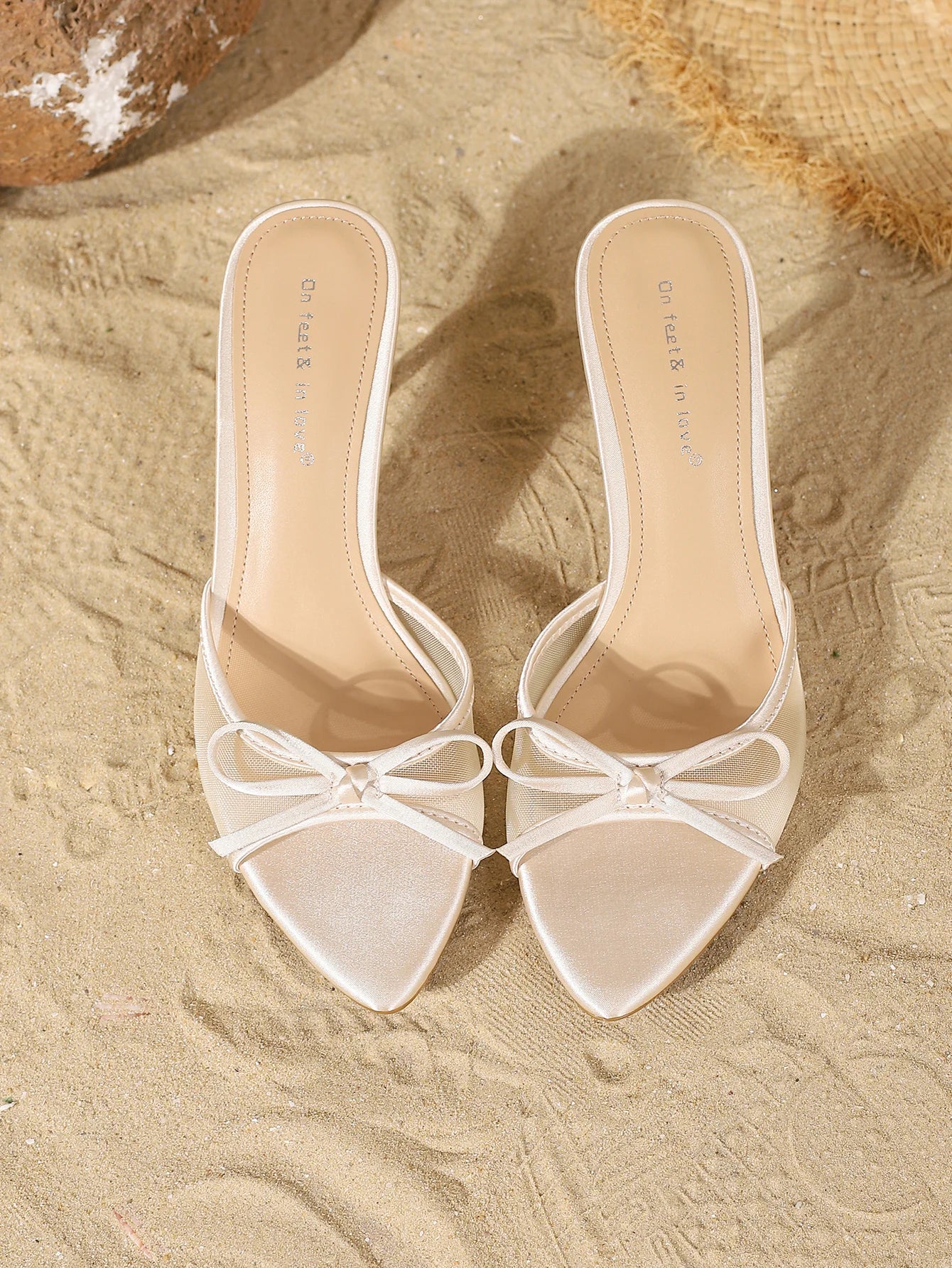 Slip-On Women's Mesh Stiletto Heels with an Elegant Bowknot Design for Comfort and Versatility
