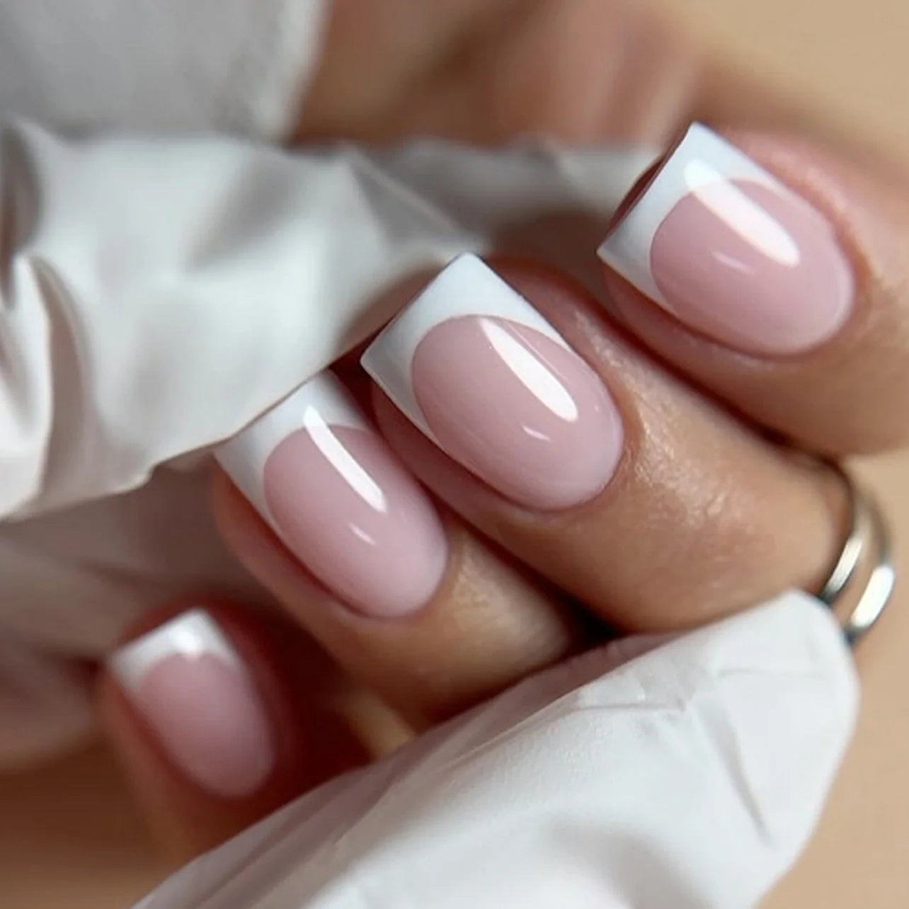 24Pcs French Tip Handmade Press On Nails Minimalist Solid Color Fake Nails Medium Square Full Cover Press On Nail Tips With Glue