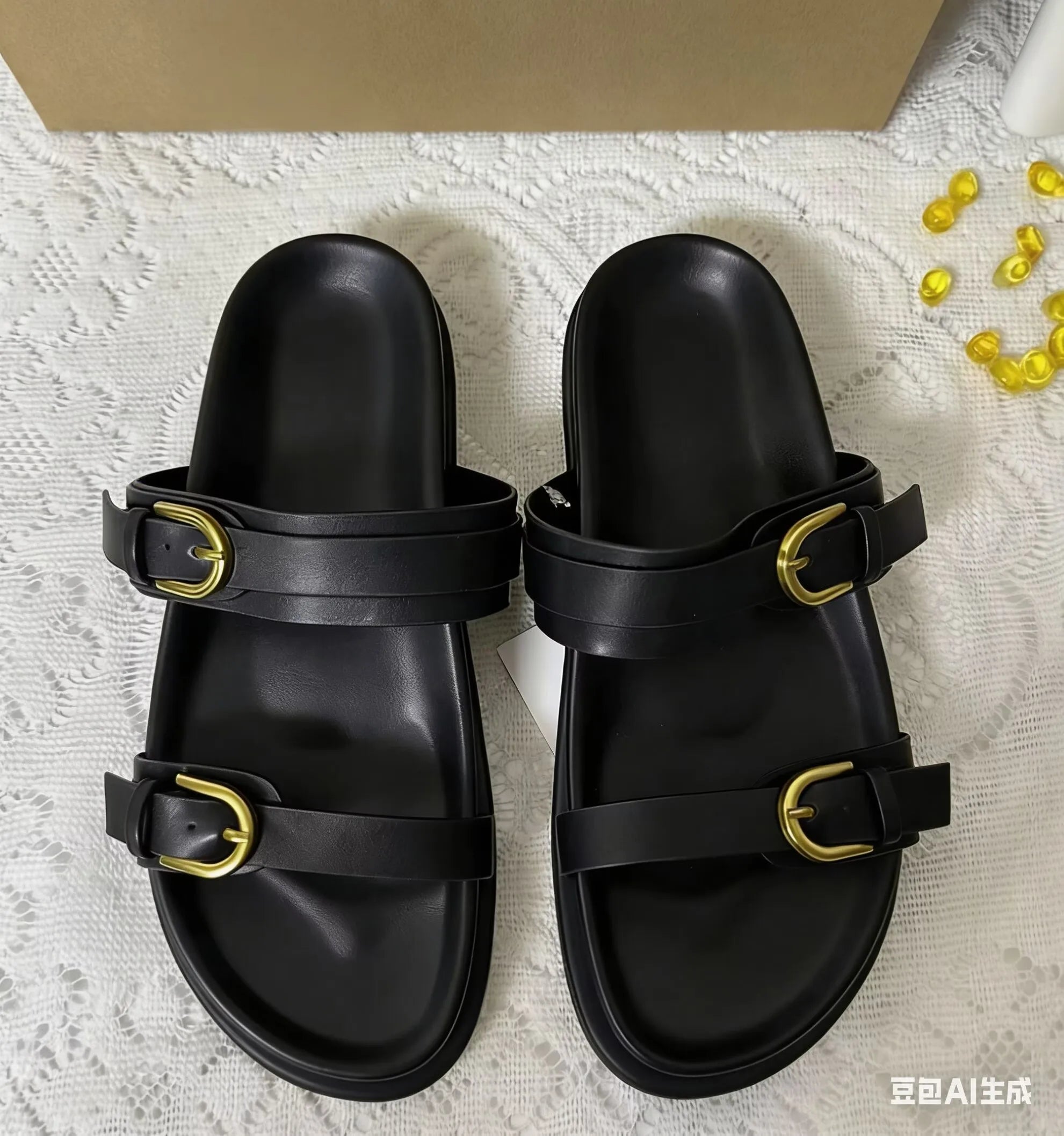 Women’s Buckle Beach Flat Sandals
