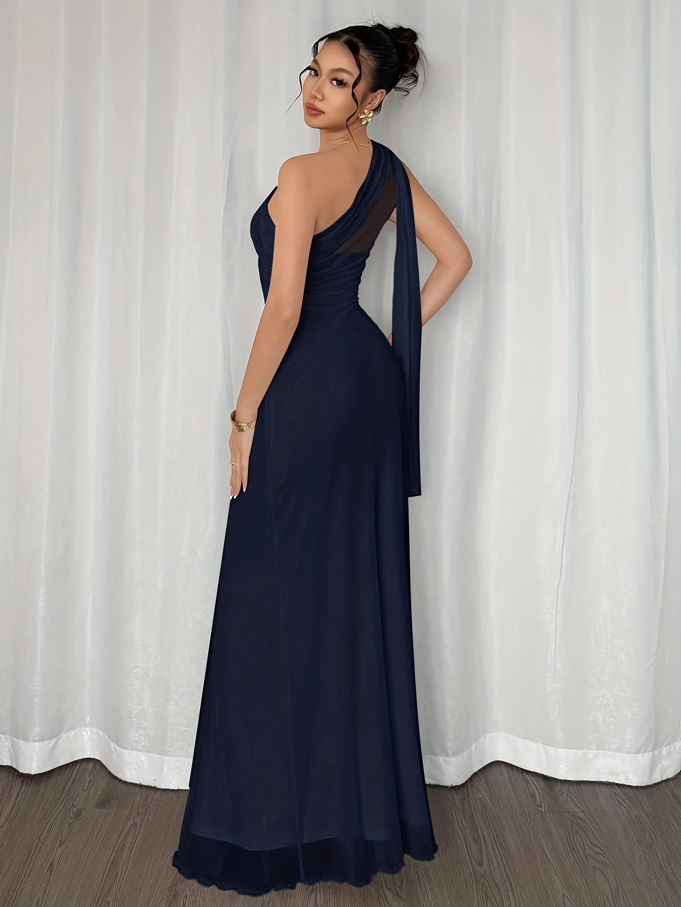 Women's Elegant Romantic Fashion Commute Dress Sexy Asymmetric Neckline Bodycon Long Skirt Stylish Workwear