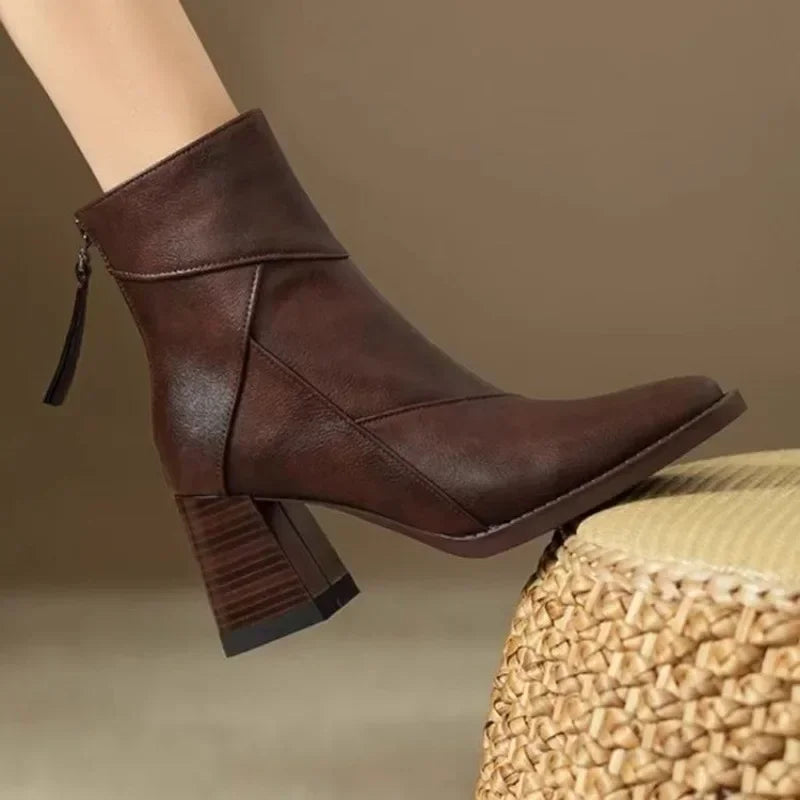 2025 New Chelsea Boots Women Shoes Chunky Ankle Goth Mid Heels Brand Winter Fashion Pointed Toe Boots Motorcycle Botas Femme