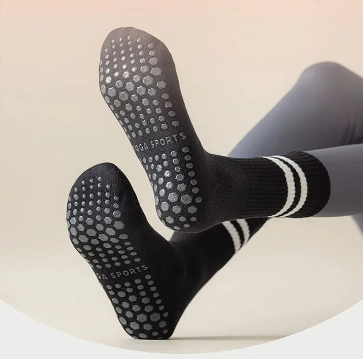 4 Pairs of Mid Tube Double Bar Striped Yoga Socks Anti Slip Dance Sports Breathable Socks Fitness Pilates Cotton Socks