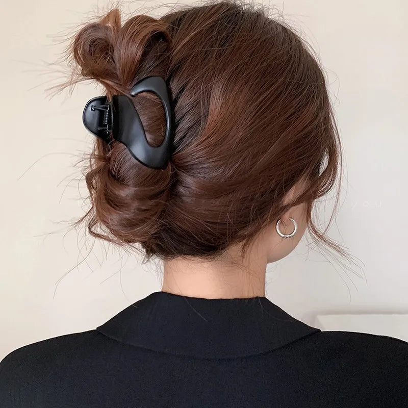 Exquisite Metal Large Claw Clip New Fashion Geometric Hair Claw Clip Barrettes Crabs Headwear For Women Girls Hair Accessories