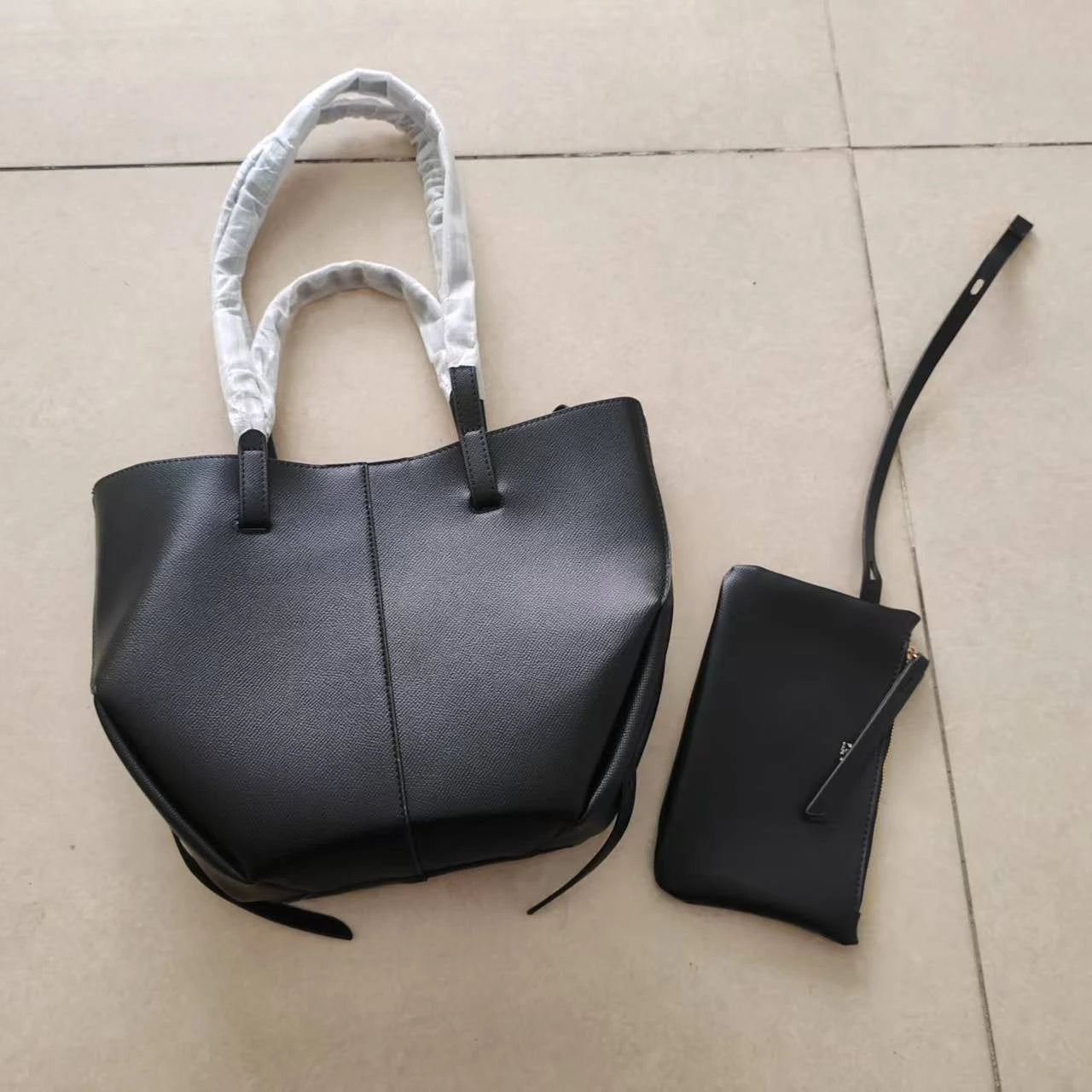Boling Large Leather Commuter Bag