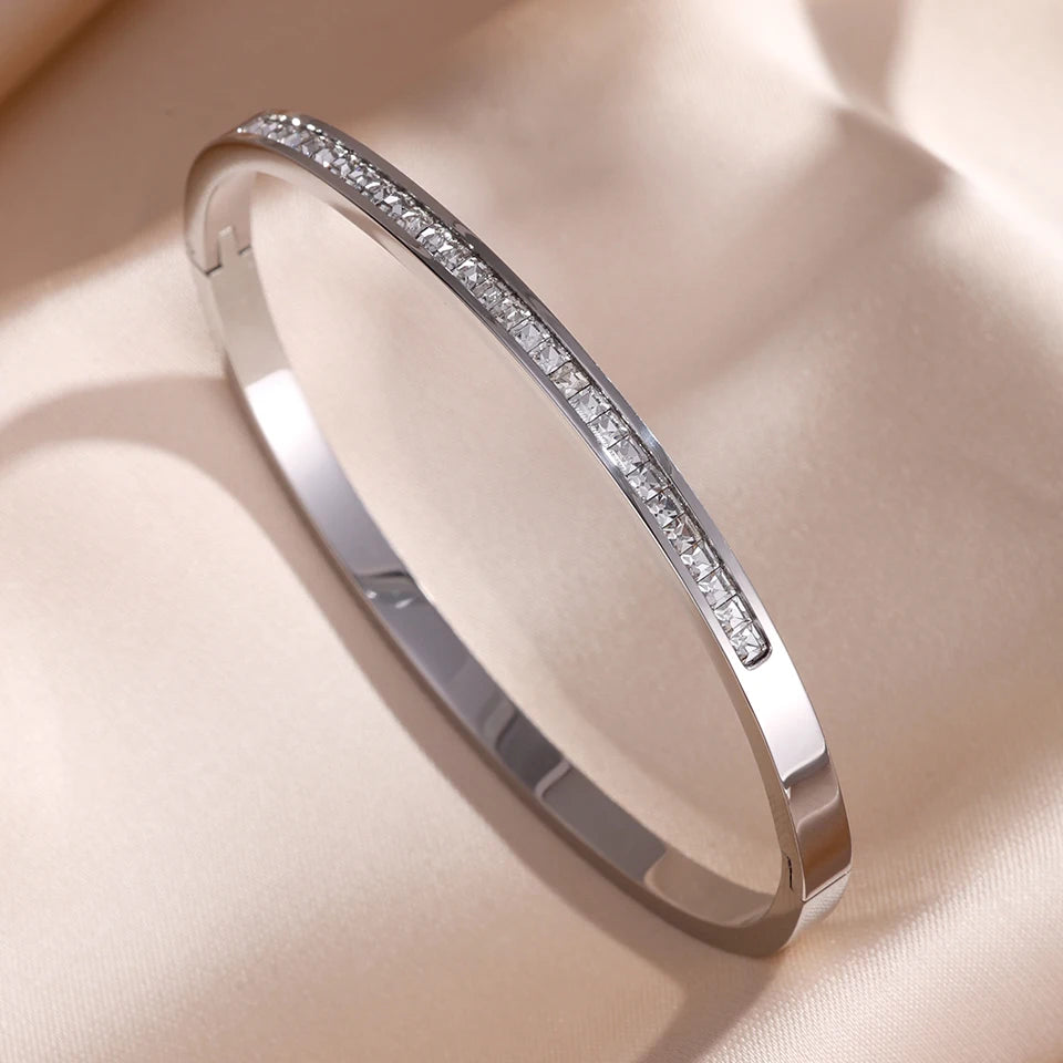 ZAKOL Zirconia Stackable Bracelet Set