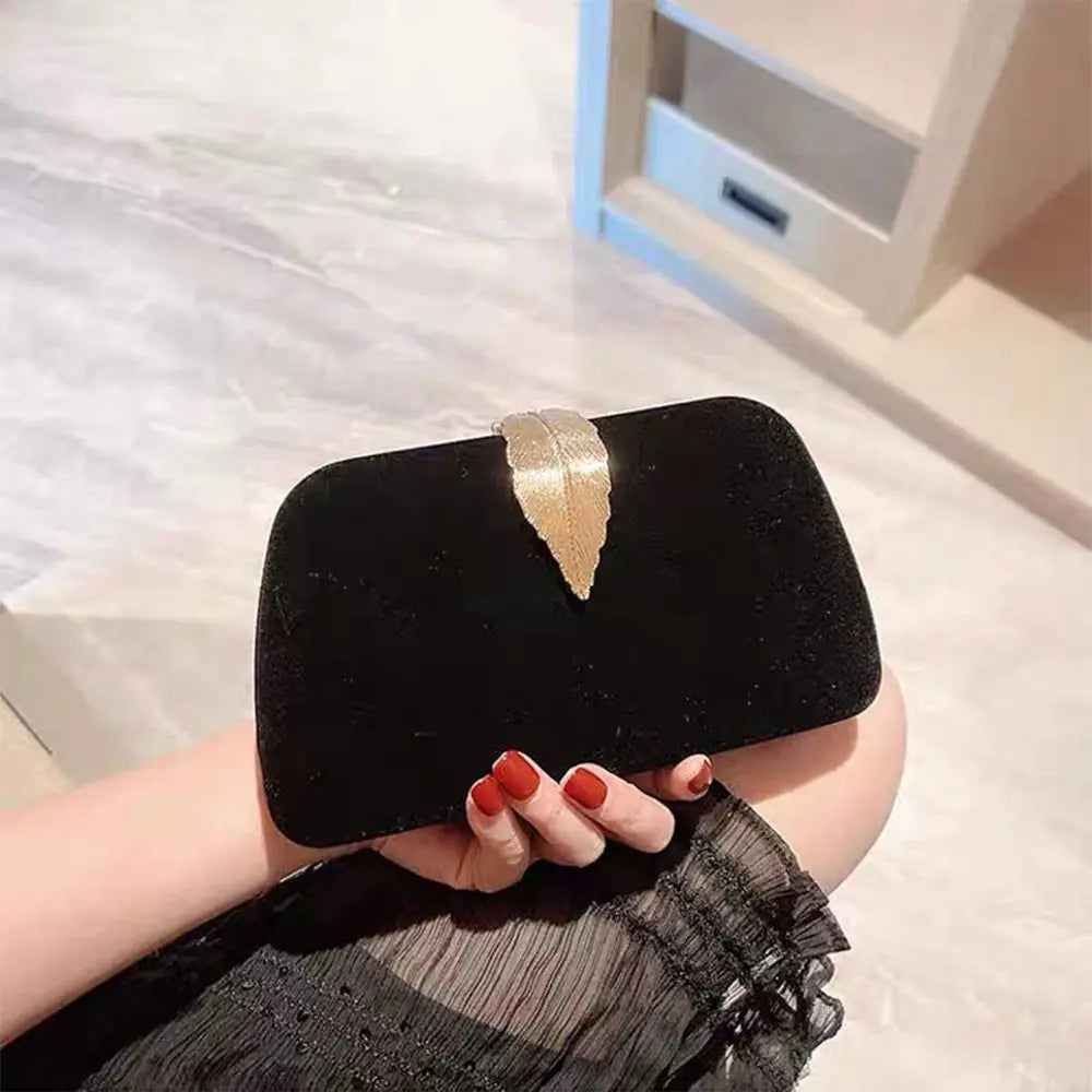 Retro Black Evening Clutch Bags Velvet Luxury Designer Formal Dinner HandBag Wedding Clutch for Ladies Women