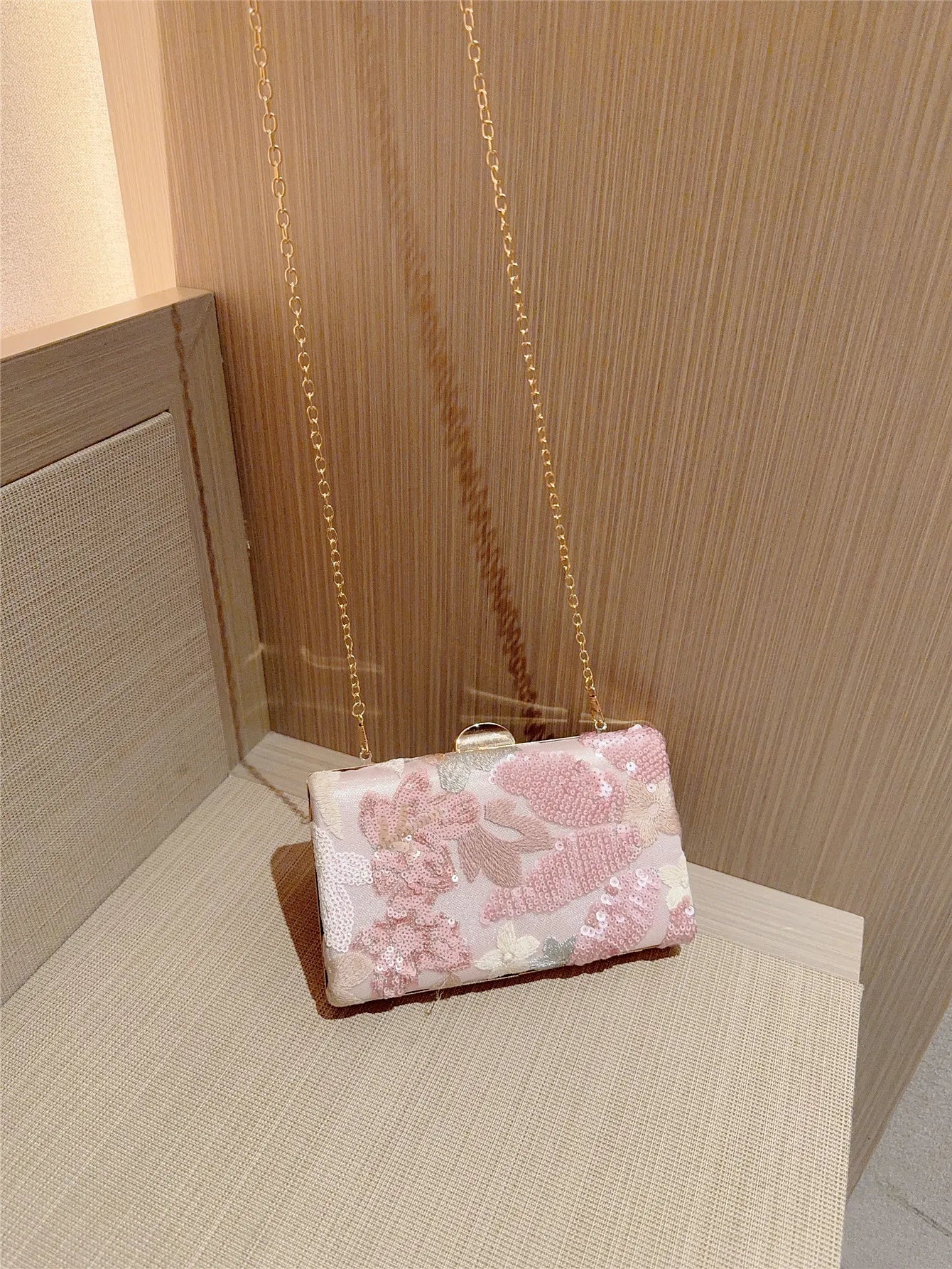 New Cross-Border Sequin Embroidery Flower Chain Clutch Bag Chain Bag Spring and Summer Fashion Trendy Women's Bag Crossbody Bag