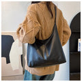 Large-Capacity Women’s Commuting Shoulder Bag – Winter 2025 Popular Solid Color, Simple & Versatile Fashion Bag