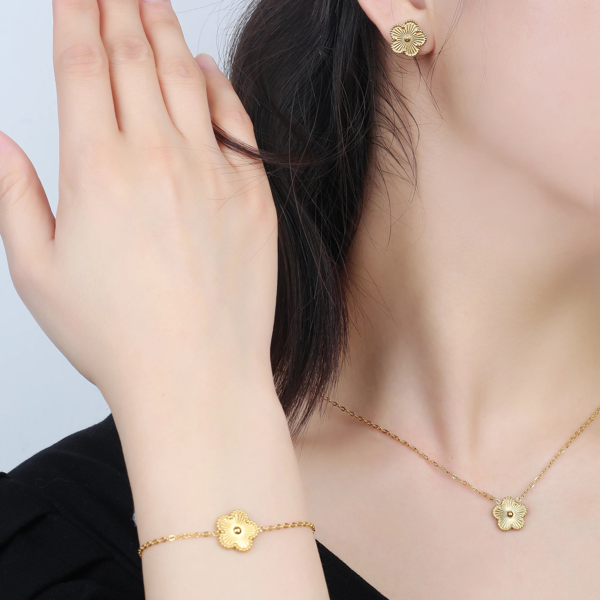 Luxury Clover Flower Bracelet