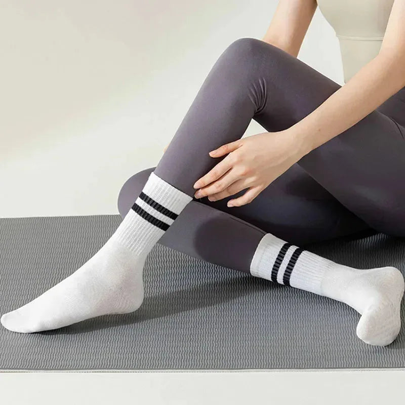4 Pairs of Mid Tube Double Bar Striped Yoga Socks Anti Slip Dance Sports Breathable Socks Fitness Pilates Cotton Socks