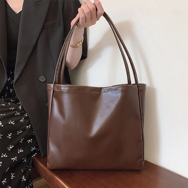 Women’s Simple Large-Capacity Shoulder Bag – Waterproof Tote for Daily Commuting