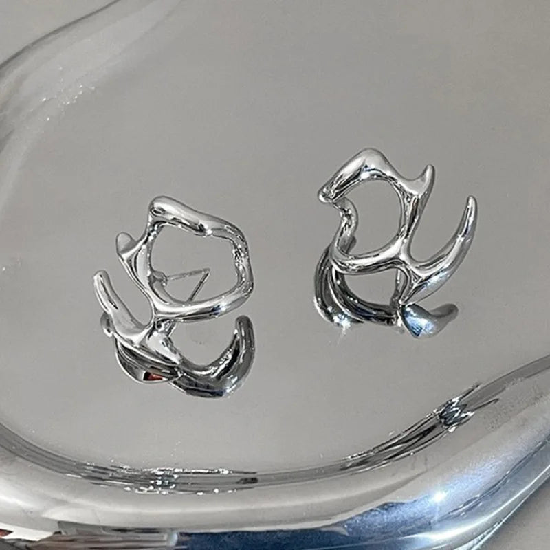 Y2K Irregular Liquid Earrings for Women – Silver Hip-Hop Punk Geometric Clip-On Earrings, Trendy Party Jewelry 2024