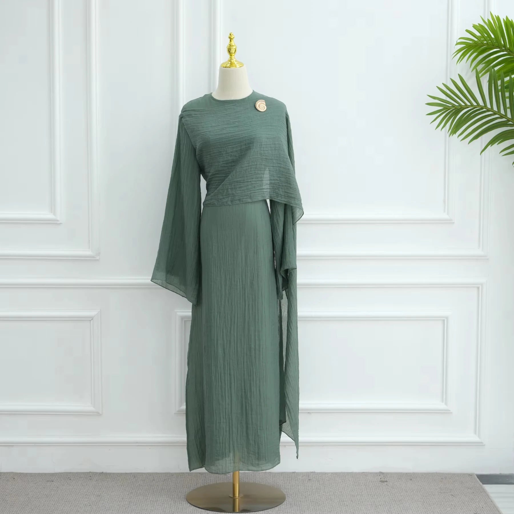 Uni Abaya 2025 Islamic Clothing Textured Maxi Crinkle Dress Closed Abaya Muslim Women Dress With Lining and Brooch