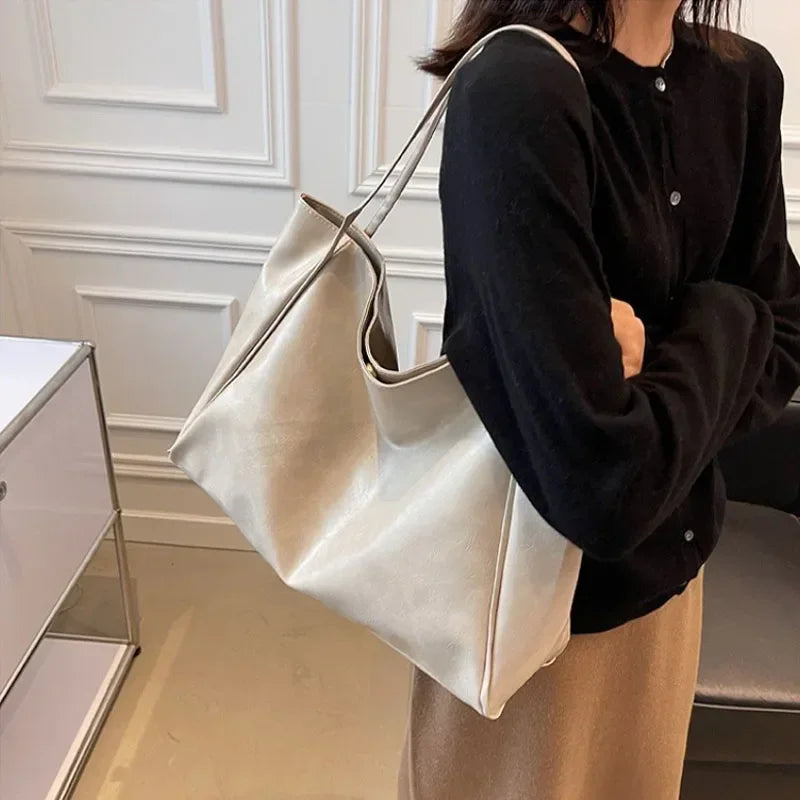 Women’s Fashion Tote Bag – Large Capacity Soft PU Leather Retro Shoulder & Crossbody Bucket Bag