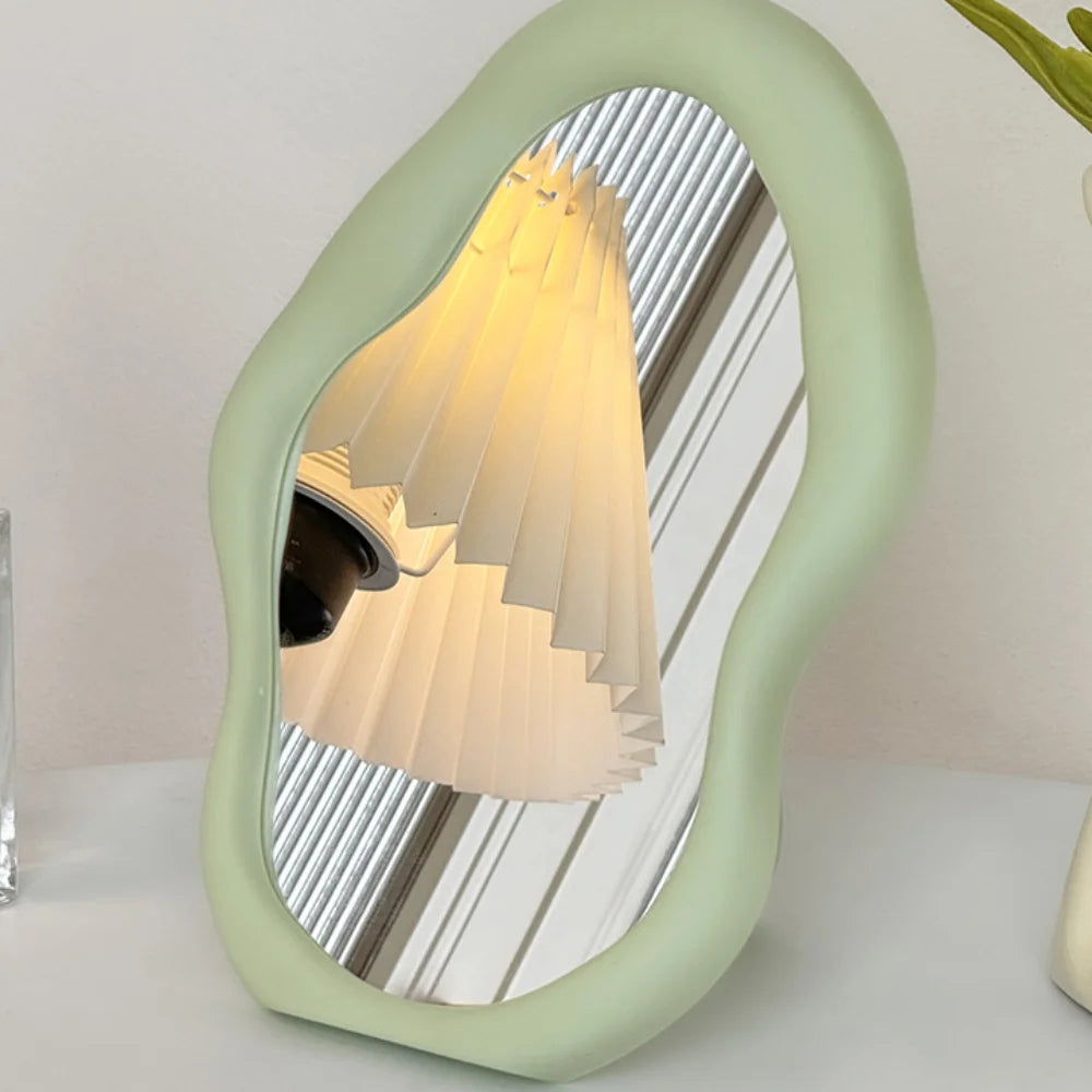 Cream Style Cloud-Shaped Makeup Mirror – 1pc