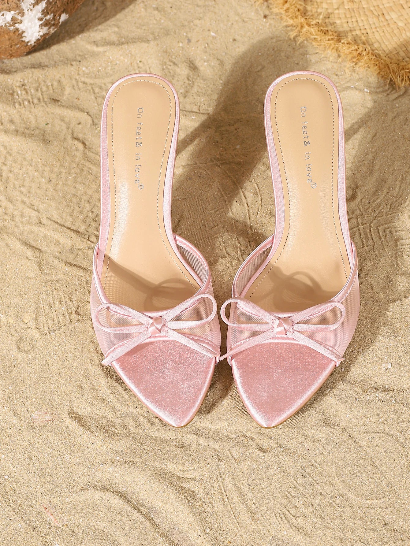 Slip-On Women's Mesh Stiletto Heels with an Elegant Bowknot Design for Comfort and Versatility
