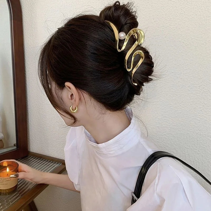 Exquisite Metal Large Claw Clip New Fashion Geometric Hair Claw Clip Barrettes Crabs Headwear For Women Girls Hair Accessories