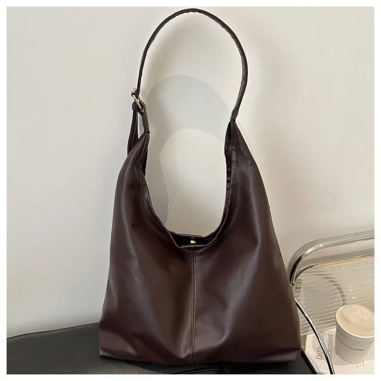 Large-Capacity Women’s Commuting Shoulder Bag – Winter 2025 Popular Solid Color, Simple & Versatile Fashion Bag