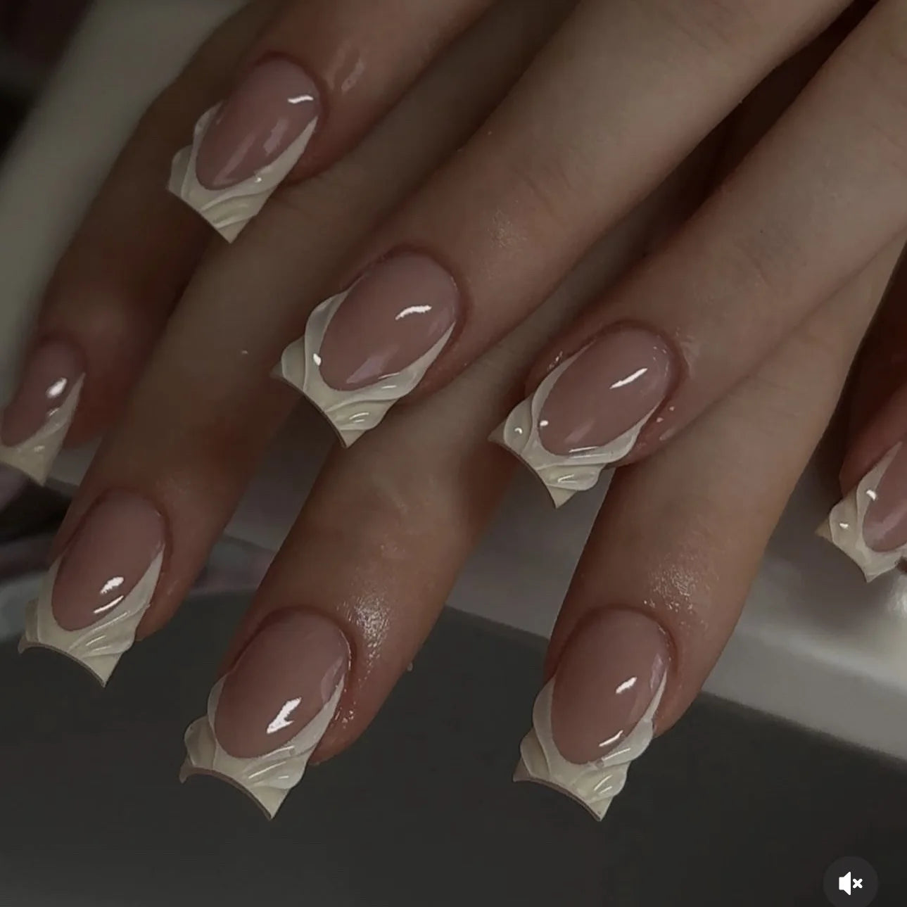 24Pcs French Tip Handmade Press On Nails Minimalist Solid Color Fake Nails Medium Square Full Cover Press On Nail Tips With Glue