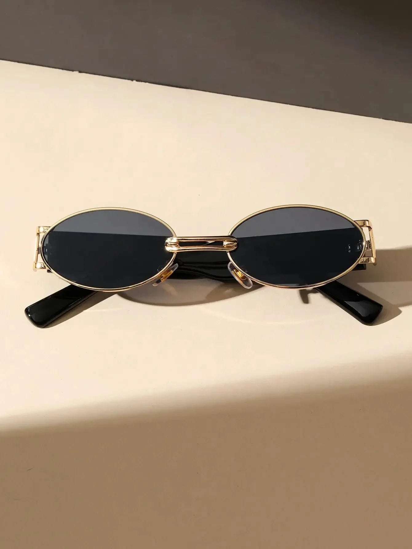 New Vintage Oval Sunglasses Ladies Ins Small Retro Punk Sunglasses for Women Men Luxury Brand UV400 Protection Shades Sunglasses