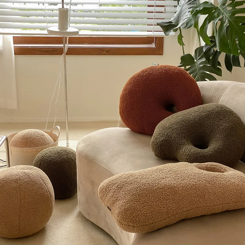 Nordic Warm Style Knot Ball Abstract Shape Pillow Sofa Cushion Stuffed Living Room Cushion Office Design Throw Pillow Round Ball